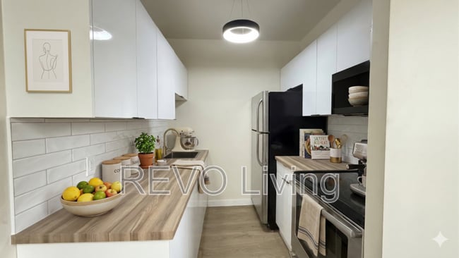 Photo - 193-193 Church St