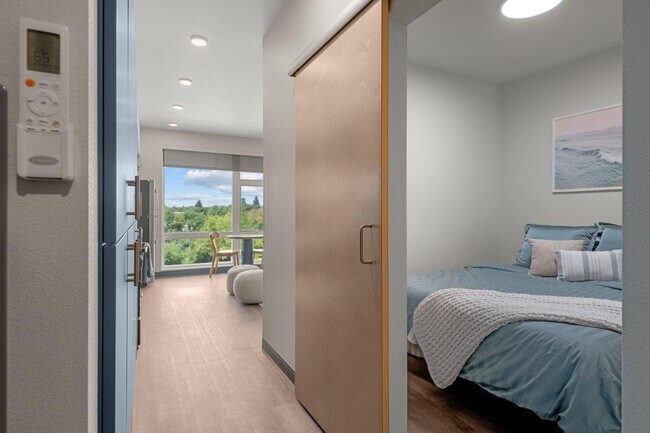 Ironside Apartments