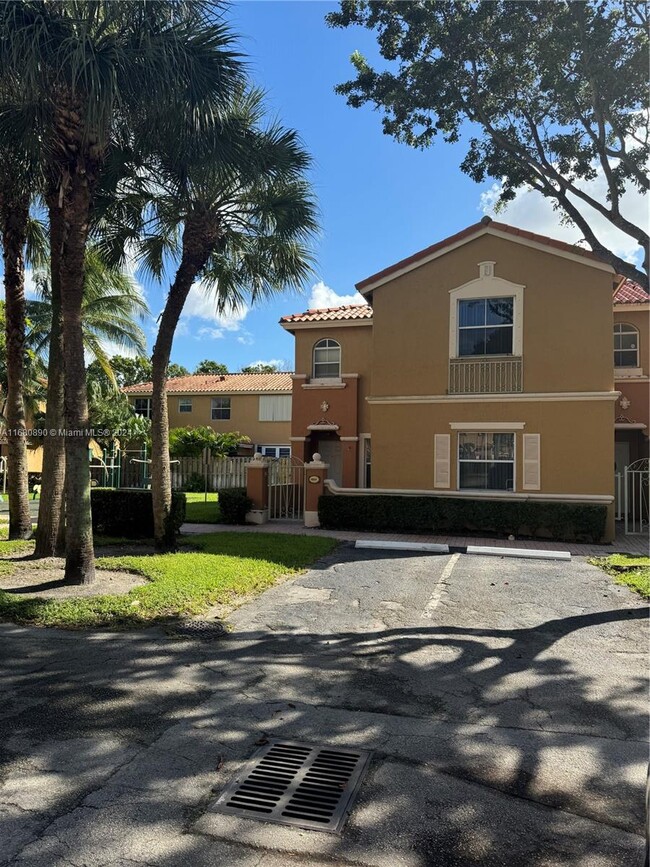 Photo - 8510 NW 138th Terrace Townhome