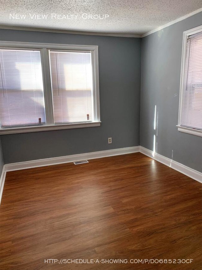 Photo - 112 Sylvania Ave Unit 1