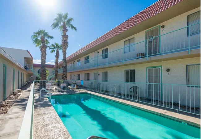 Photo - 2291 McCulloch Blvd N