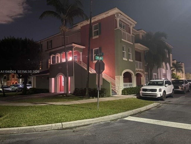 Building Photo - 10902 NW 83rd St Unit 224