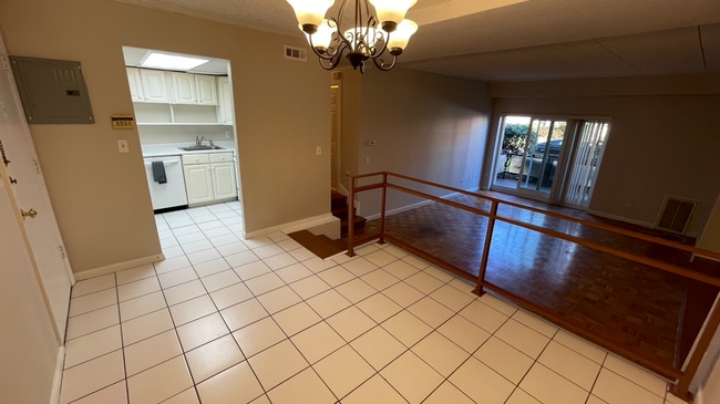 55 Broadlawn Park Unit 18