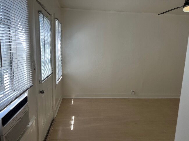 Photo - 1114 4/5 Tamarind Ave Unit 1116