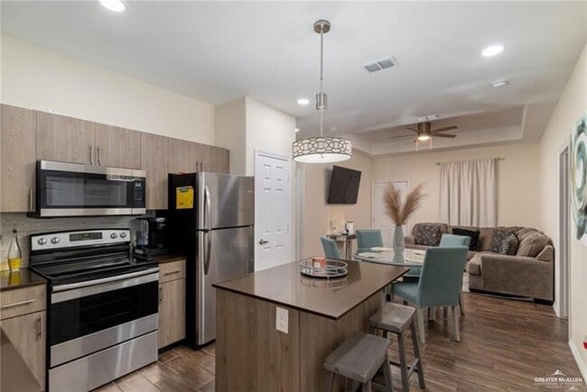 Photo - 10 N Hester St Unit 2