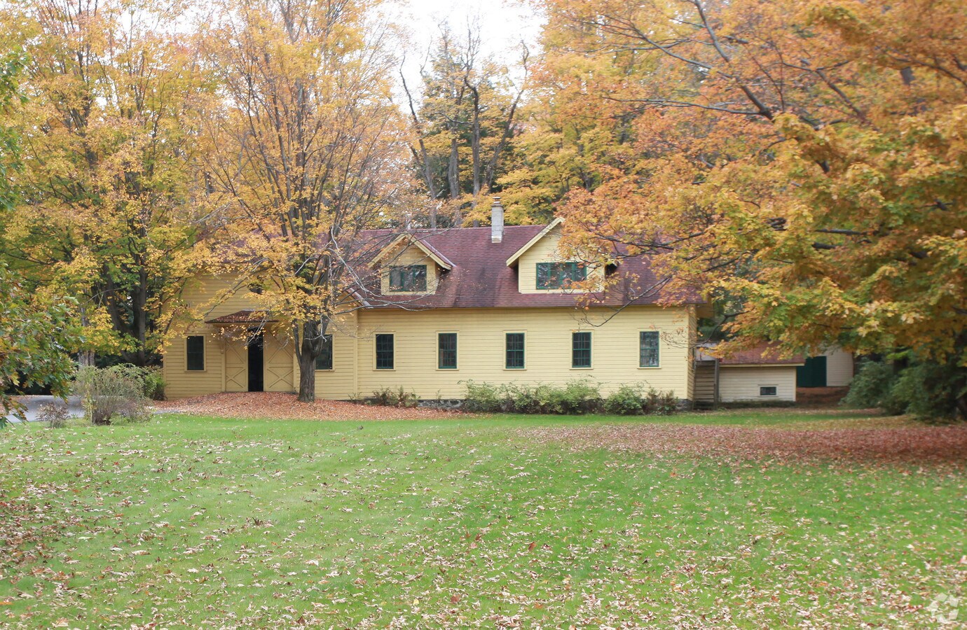 Photo - 18 Sagamore Rd