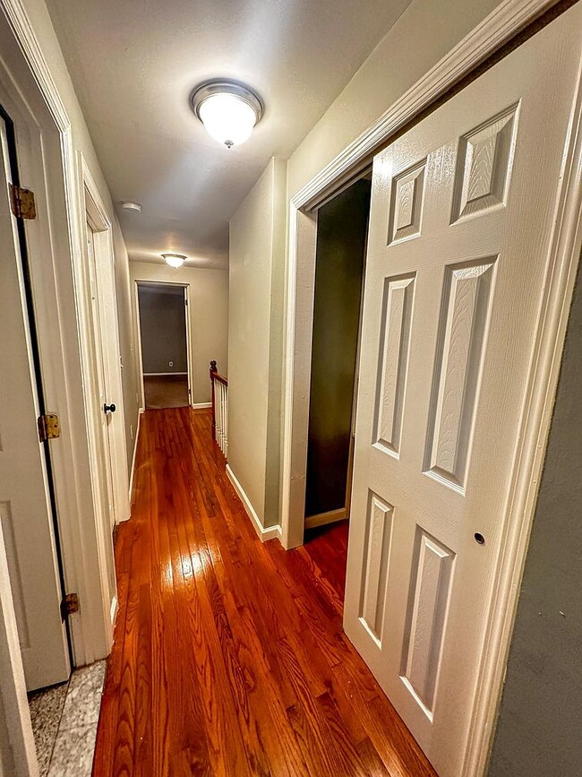 Building Photo - 2269 Winfield St Rental
