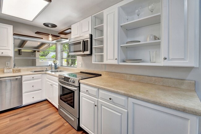 Photo - Bluelake Unit 3 Unit 1