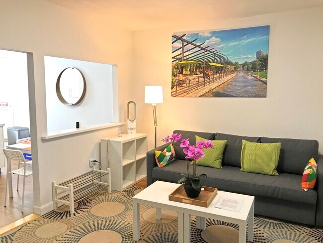 287 Dorchester St Unidad 3-bed 2-bath