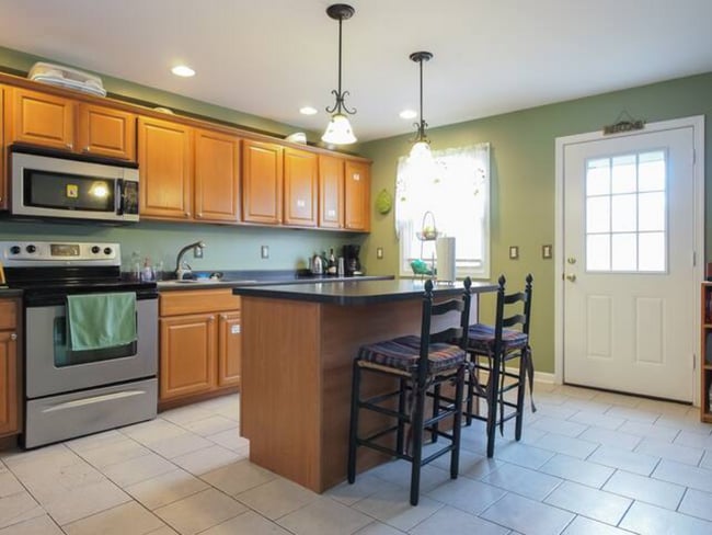 Building Photo - 3732 Falls Rd