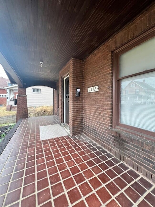 Photo - Very large 4 bedroom home for rent - Canton NW