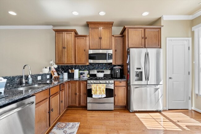 Photo - 3-Level Townhome in Woodstream!