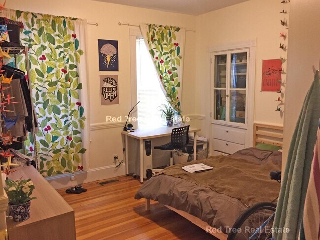 Photo - 10 Bucknam St Unit 1