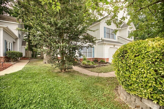 Photo - 159 Rustling Oak Ridge