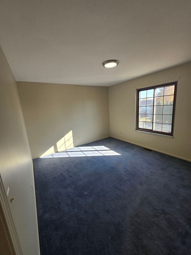 Photo - 2 BEDROOM CONDO IN ROCHESTER