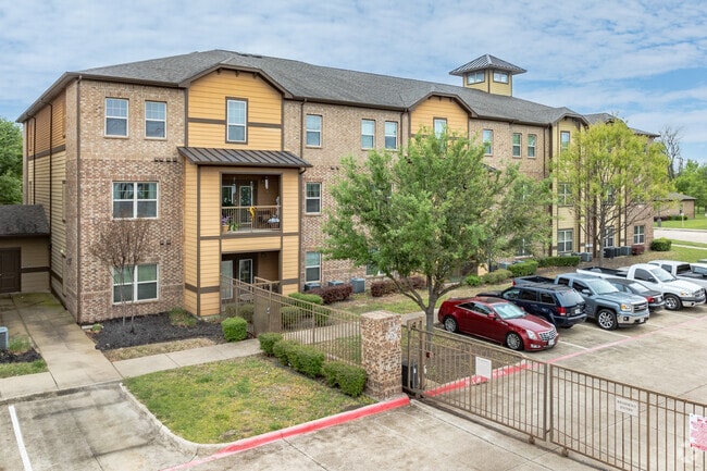 Photo - HomeTowne at Garland