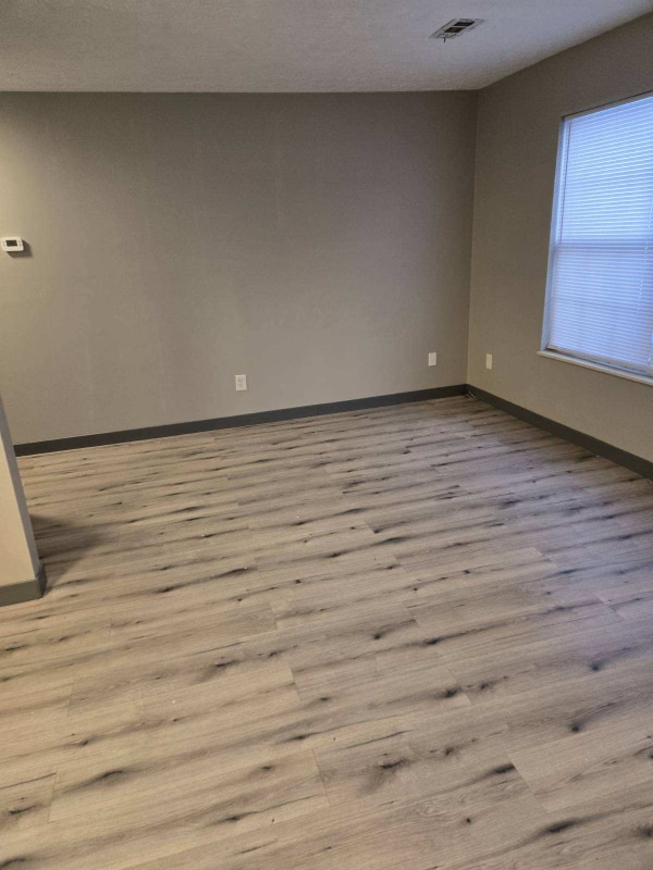 Photo - 573 Irving Wick Dr E Unit b