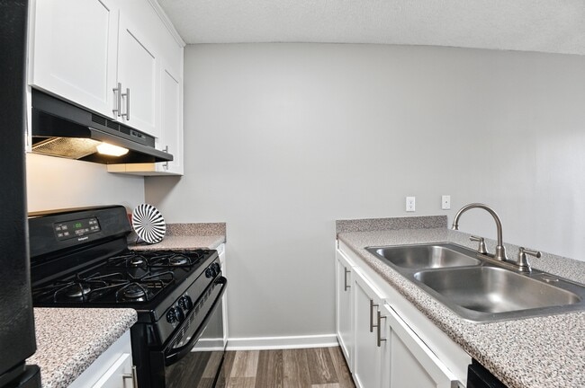 Photo - Stonewood Apartments