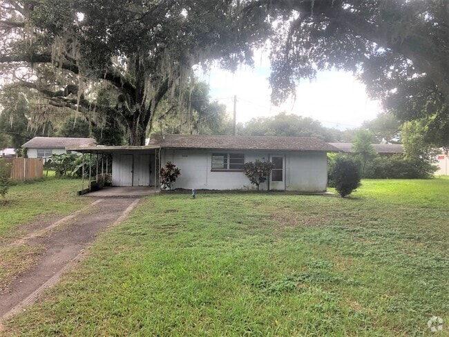 Building Photo - SPACIOUS 1br/1ba Zephyrhills Home, HUGE YA...