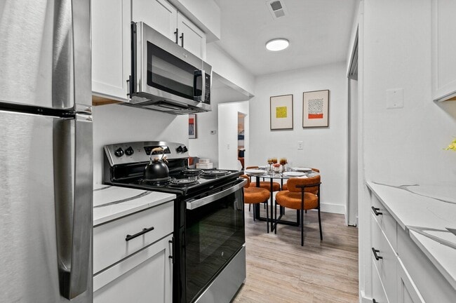 Park On Canal Apartments - Clinton Twp, MI