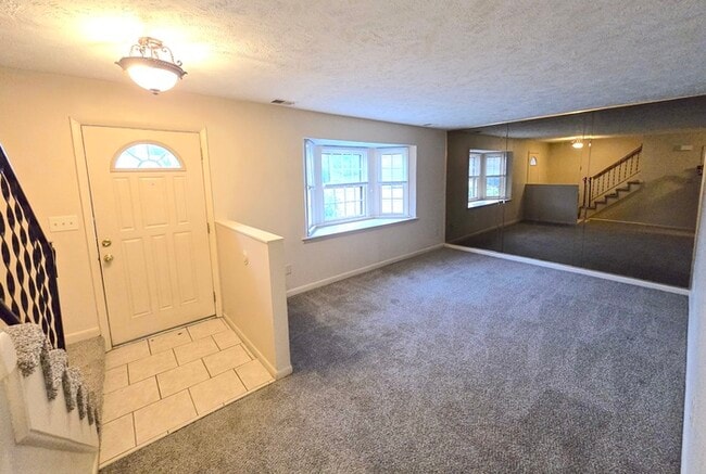 Photo - COZY YET SPACIOUS 4 BED/2.5 BATH TOWNHOME!...