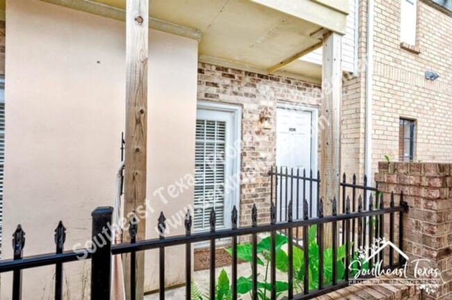 Photo - 1620 Wellington Pl