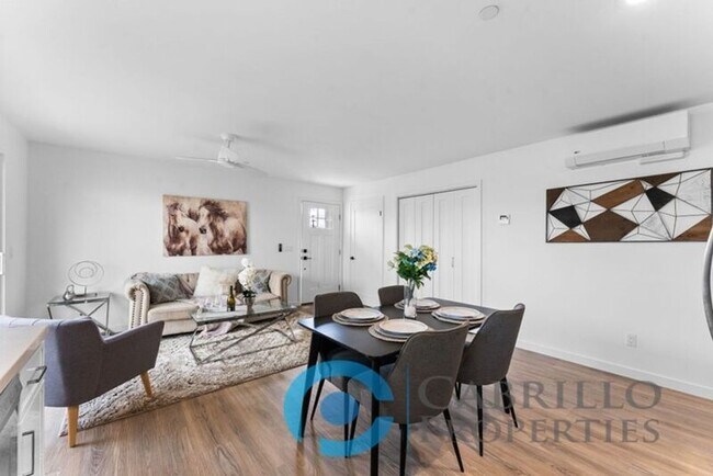 Photo - 3062 46th St