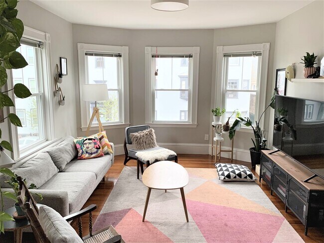 Photo - 107 Oxford St Unit 3