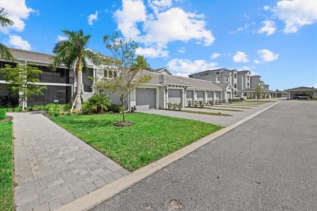 Building Photo - 12390 Wellen Golf St Unit 101