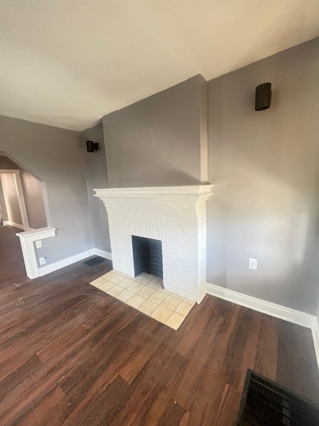 Photo - 287-289 N Burgess Ave Unit 287