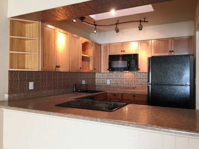 Photo - TOWNHOME -VILLAGE OF OAK CREEK -  NIZHONI