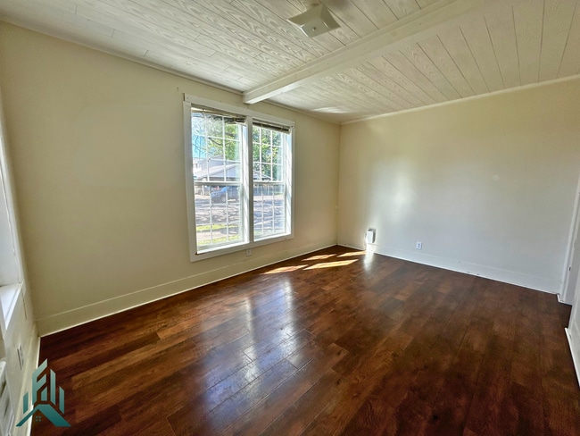 Photo - 3 bedroom, 1 bath cozy home