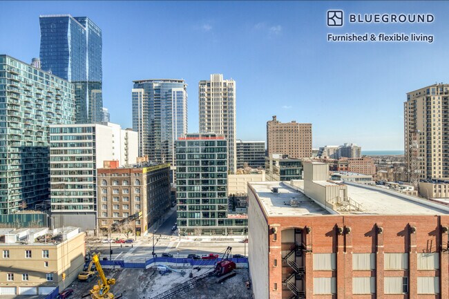 Photo - 1401 S State St Unidad FL12-ID525