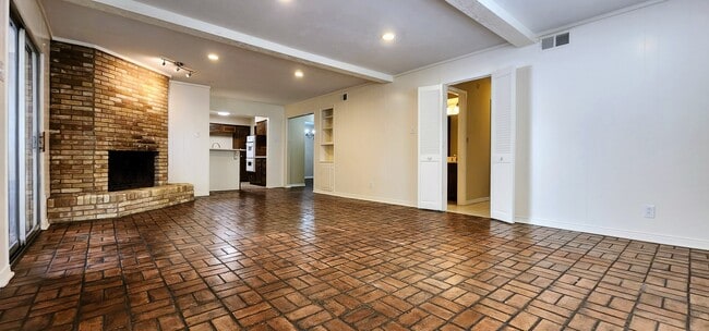 Photo - 7737 Village Trail Dr