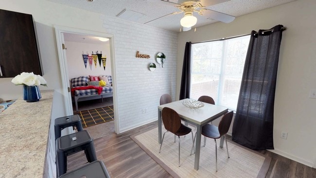 Photo - Carolina Creek Apartments