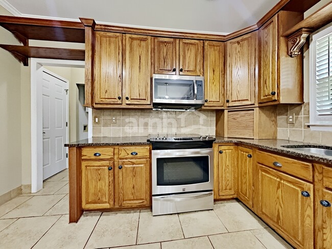 Photo - 6105 Braidwood Ct