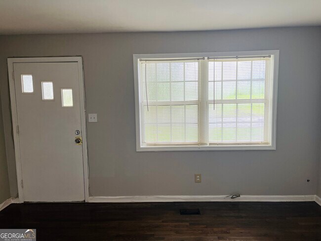 Photo - 217 W Central Ave