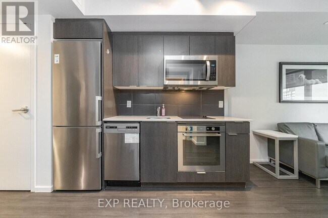 Photo - 105 Champagne Ave S Unit 2709