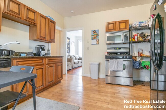 Photo - 2 Elton St Unit 1