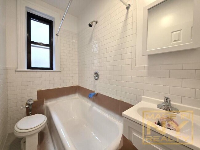 Photo - 1 bedroom in ASTORIA NY 11106 Unidad A1 Rental