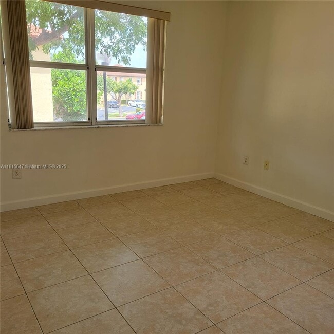Photo - 1480 NE 33rd Ave Unit 210