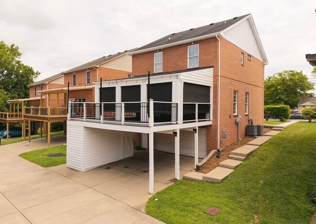 Photo - 1921 28th Ave N