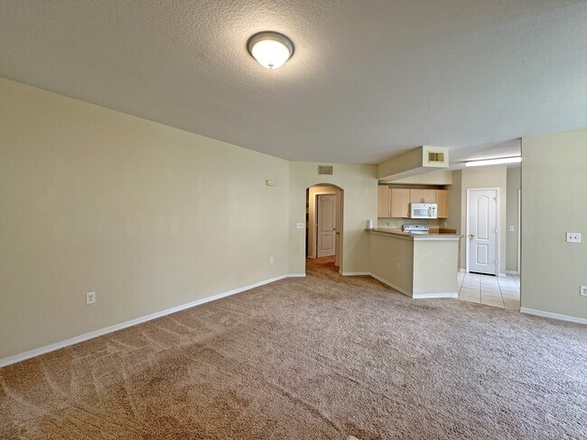 Photo - 110 SW Peacock Blvd