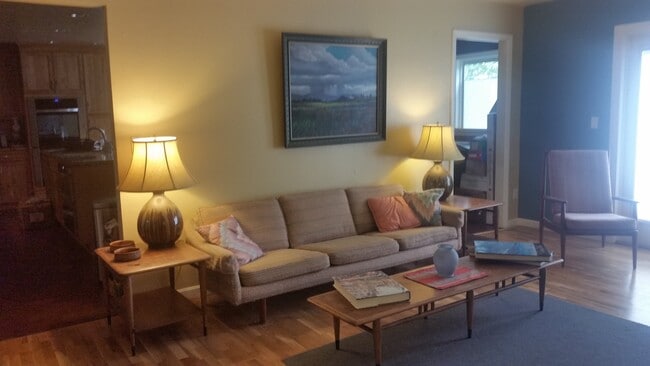 Photo - 850 Glenbrook Dr Casa