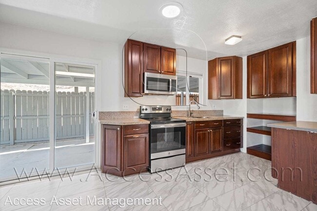 Photo - 3 br, 2 bath House - 29484 Riverside Dr