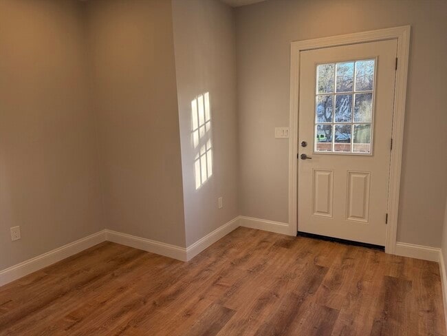 Photo - 51 Whittier Rd Unidad 2