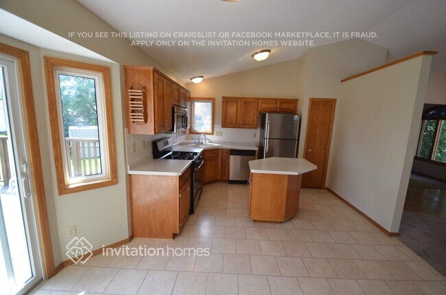 Photo - 15684 Cumberland Ave W