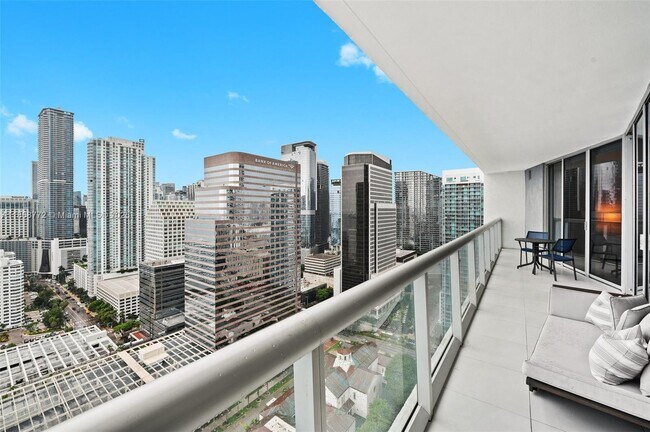 Photo - 495 Brickell Ave Unidad 3301