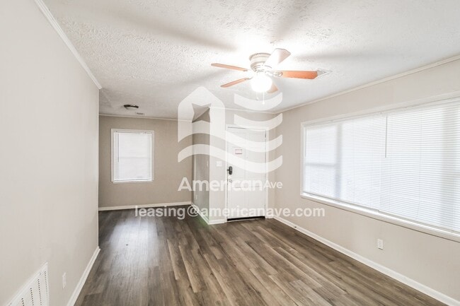 Photo - 408 Camellia Cir