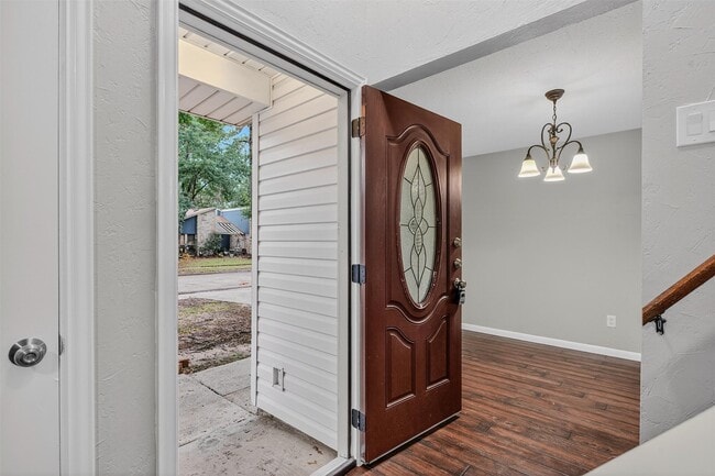 Photo - 17226 Chapel Pine St